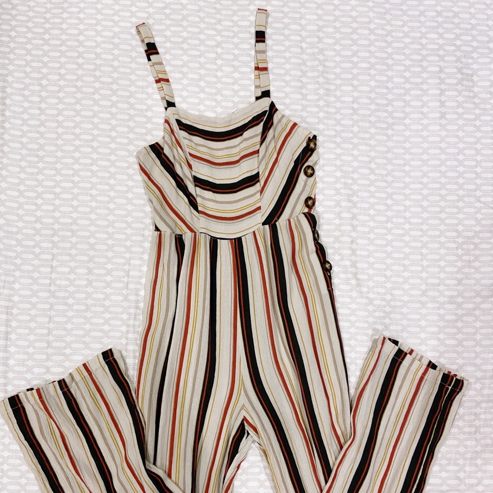 STRIPED JUMPSUIT W BUTTON DETAIL